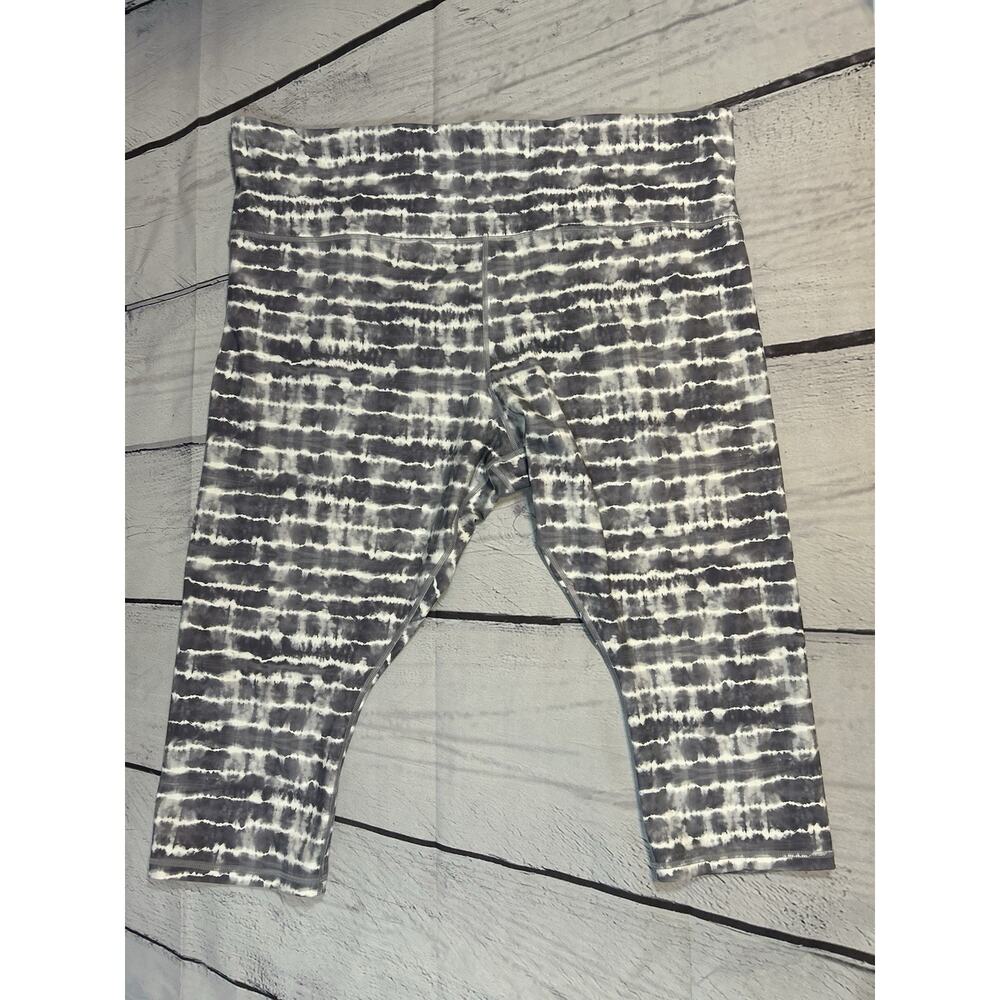 Athleta Elation Gray White Tie-Dye Printed Capri Leggings Size 3X